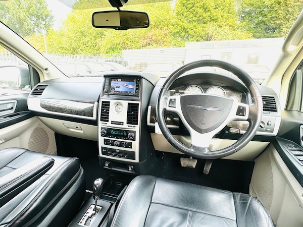 Used Chrysler Grand Voyager 2014 for sale - 75089651: Photo 3