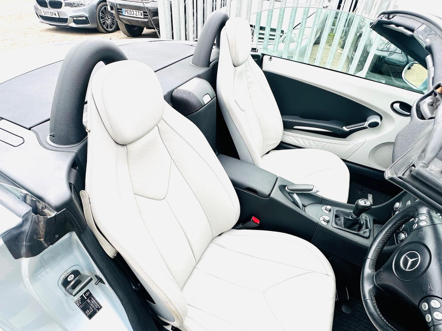 Used Mercedes-Benz SLK 2005 for sale - 75200272: Photo 24