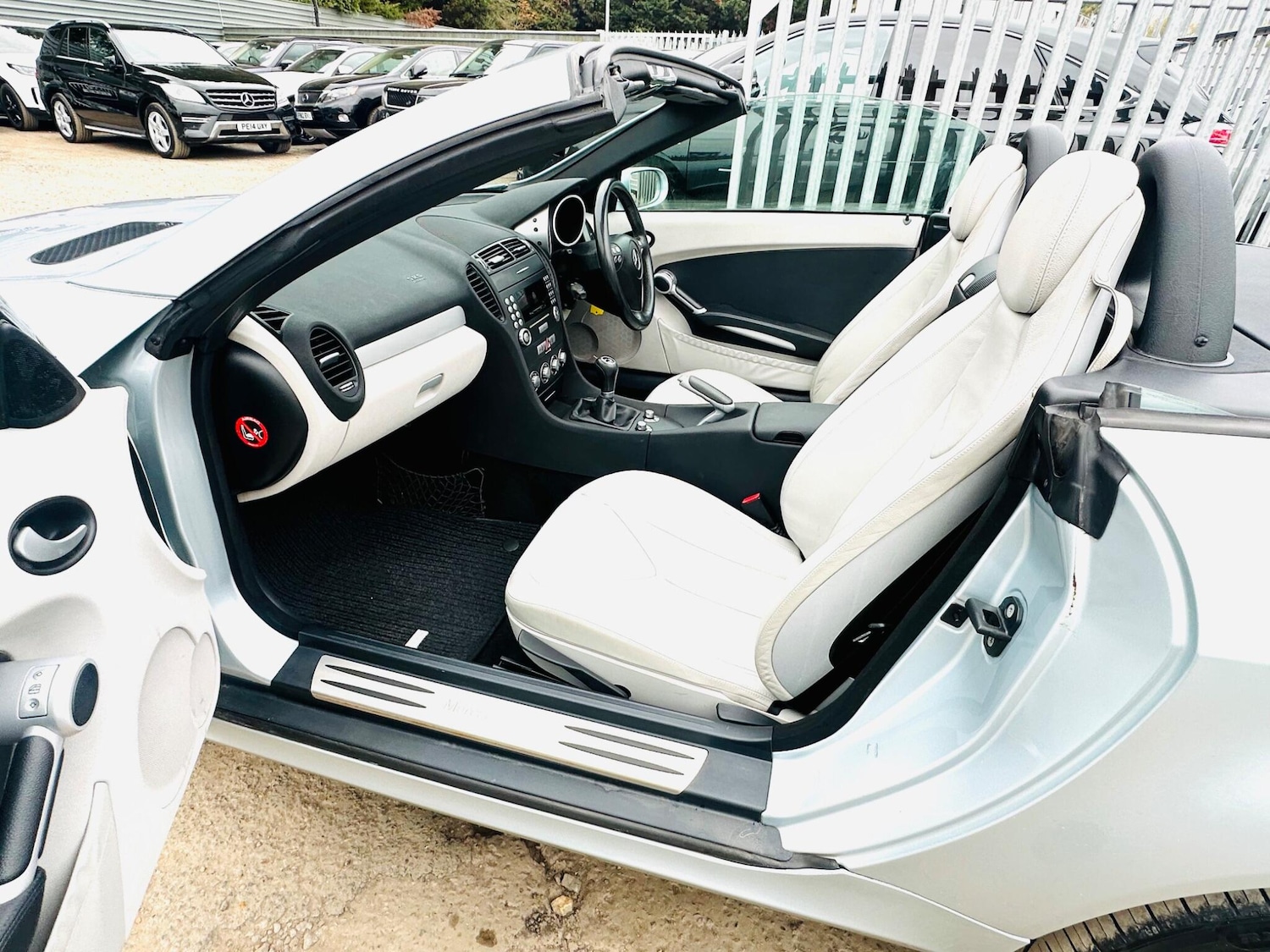 Used Mercedes-Benz SLK 2005 for sale - 75200272: Photo 43