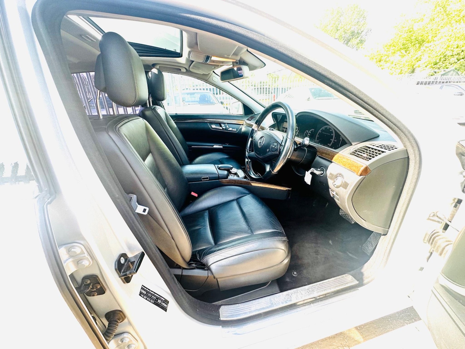 Used Mercedes-Benz S Class 2011 for sale - 76238680: Photo 2