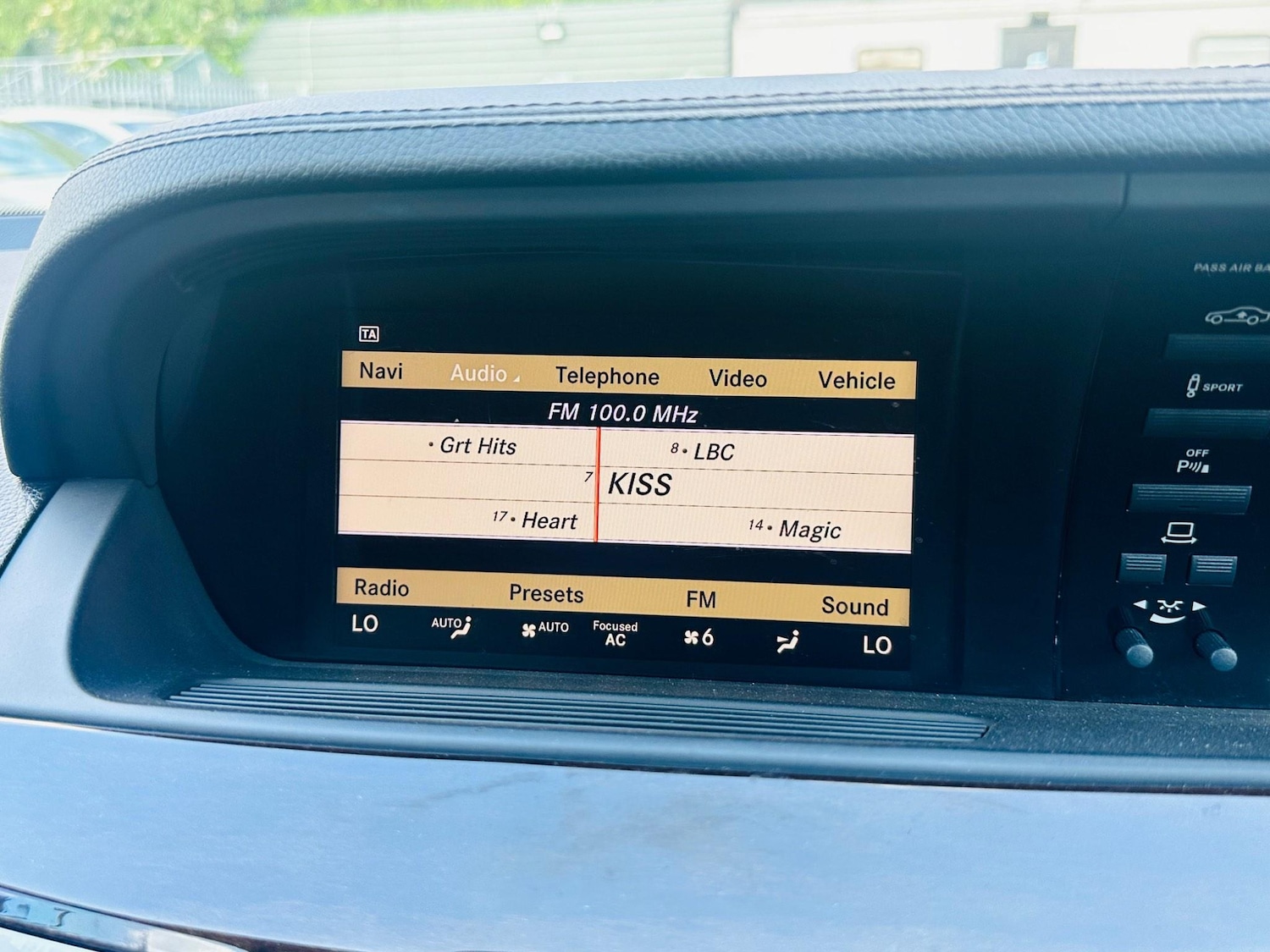 Used Mercedes-Benz S Class 2011 for sale - 76238680: Photo 34