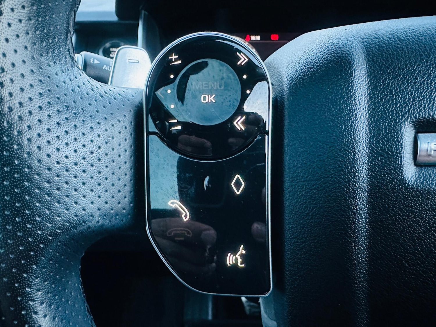 Used Land Rover Range Rover Sport 2018 for sale - 76318044: Photo 38