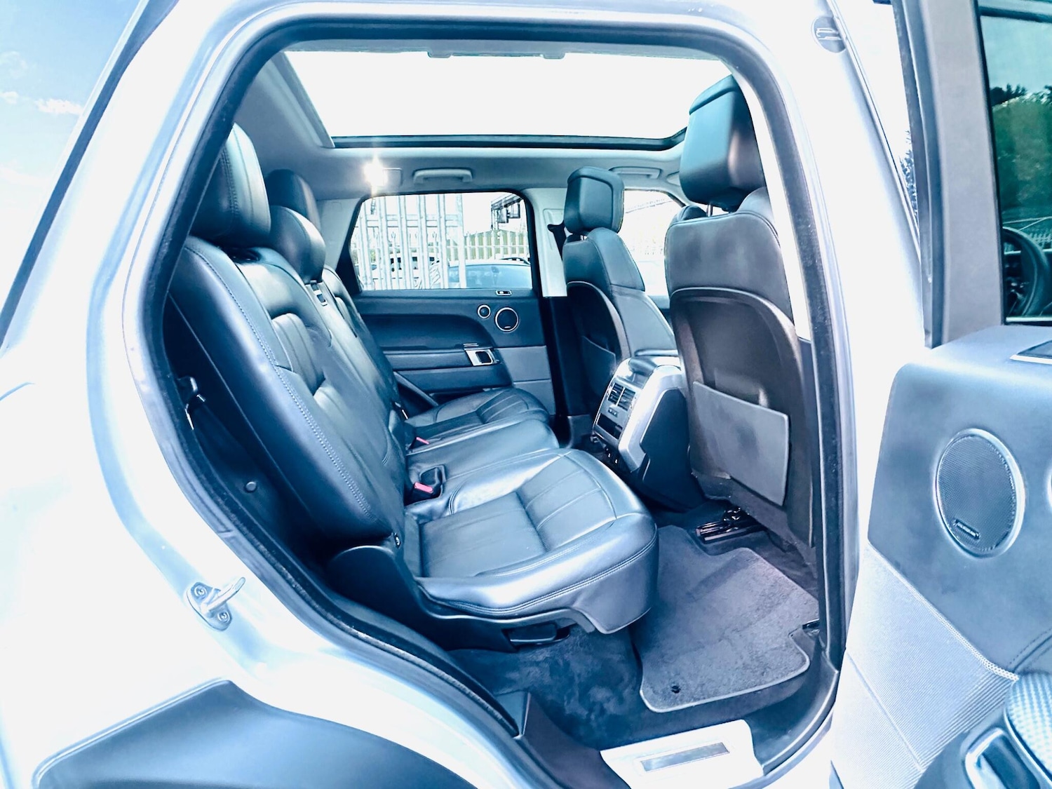 Used Land Rover Range Rover Sport 2018 for sale - 76318044: Photo 77