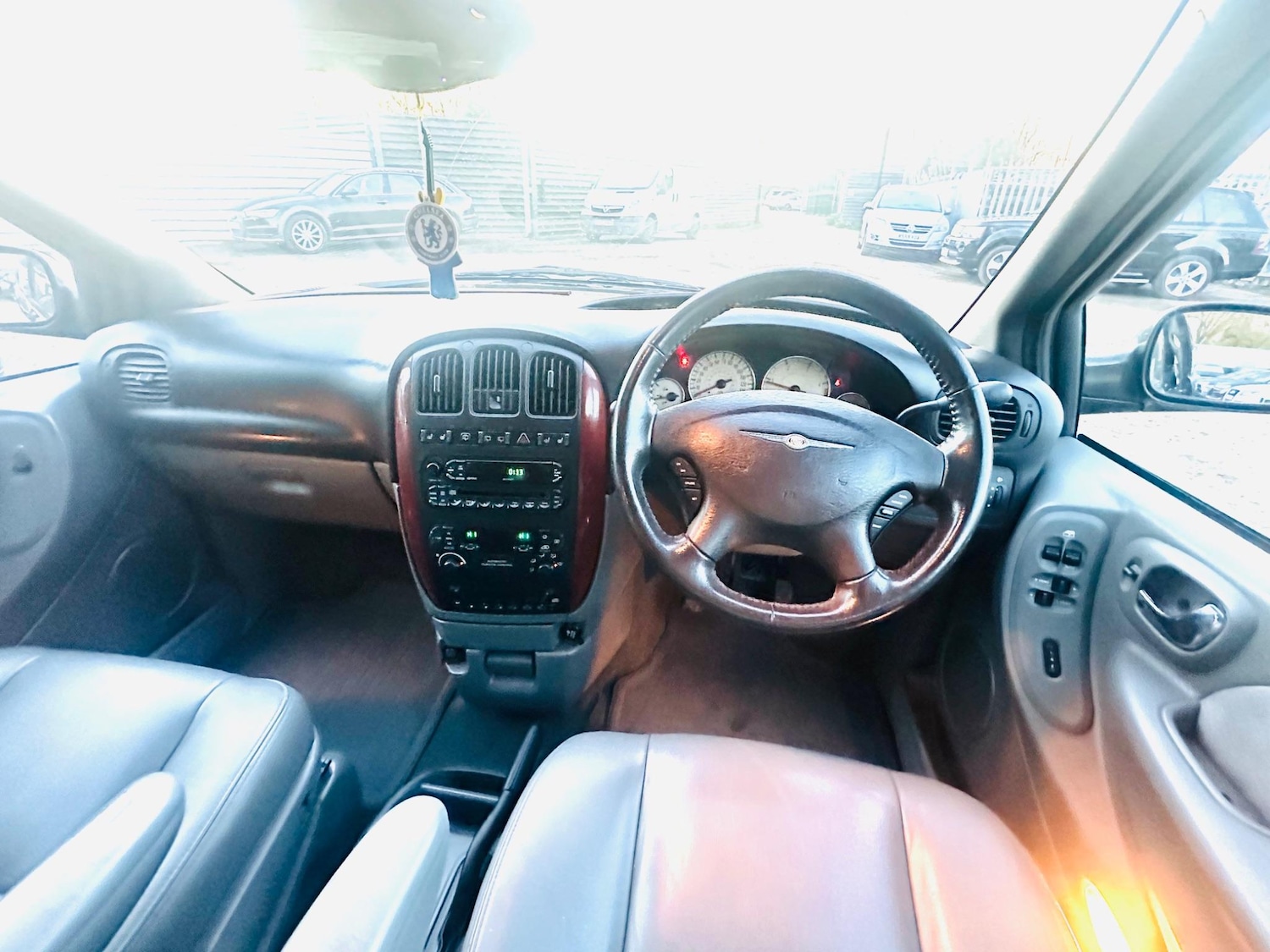 Used Chrysler Grand Voyager 2005 for sale - 77163506: Photo 3