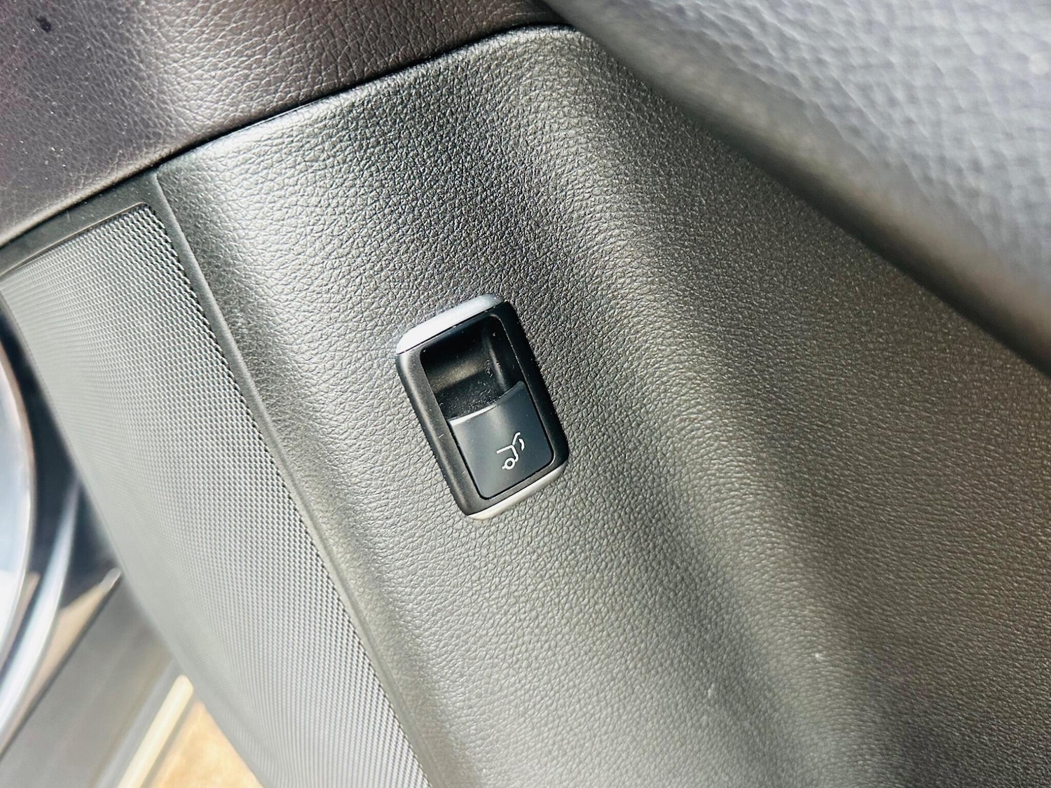 Used Mercedes-Benz GLE 2016 for sale - 77156728: Photo 24