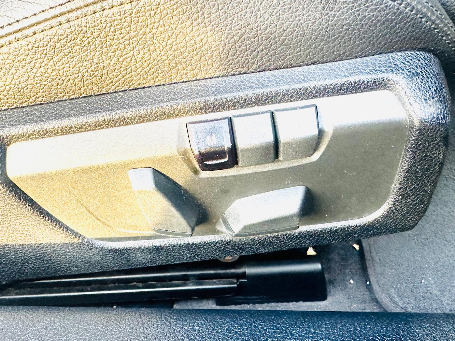 Used BMW 6 Series 2012 for sale - 76991237: Photo 16