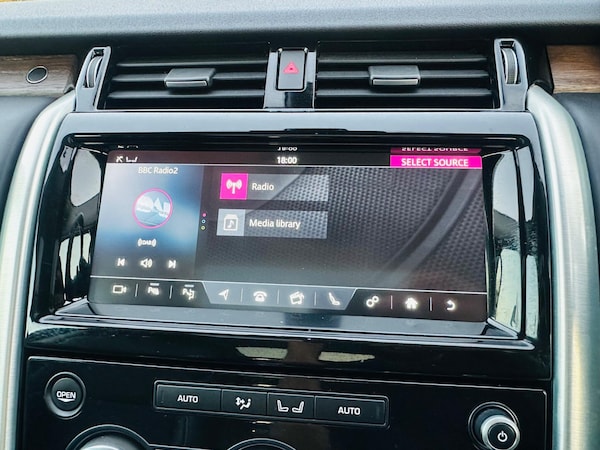 Used Land Rover Discovery 2019 for sale - 75838467: Photo 52