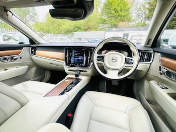 Used Volvo V90 2017 for sale - 78307012: Photo