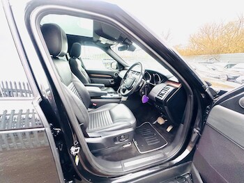 Used Land Rover Discovery 2017 for sale - 76995440: Photo