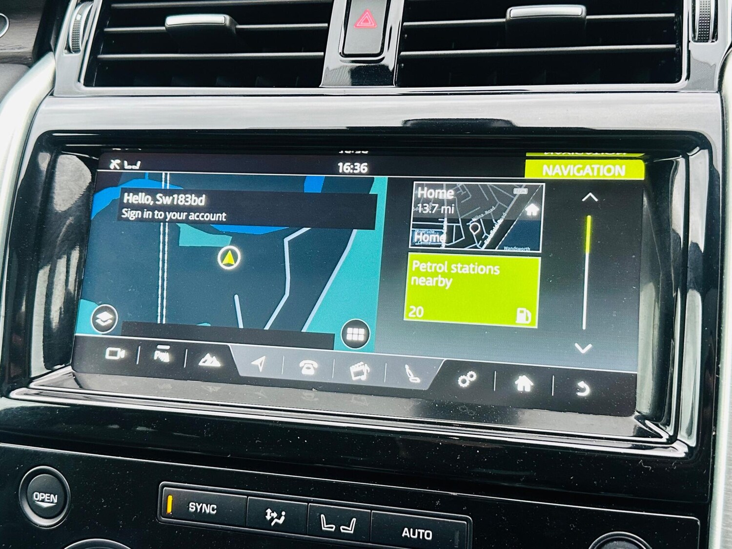 Used Land Rover Discovery 2017 for sale - 76995440: Photo 37