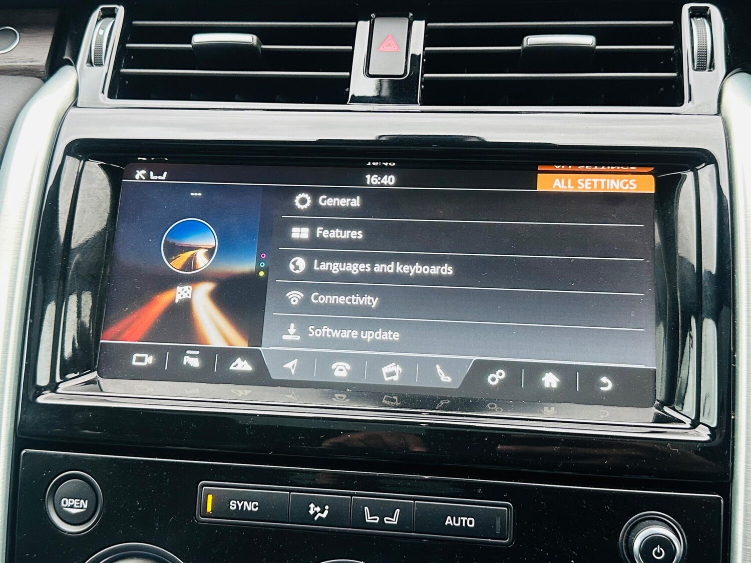 Used Land Rover Discovery 2017 for sale - 76995440: Photo 56