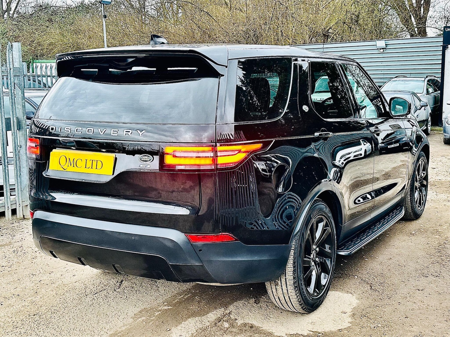 Used Land Rover Discovery 2017 for sale - 76995440: Photo 7