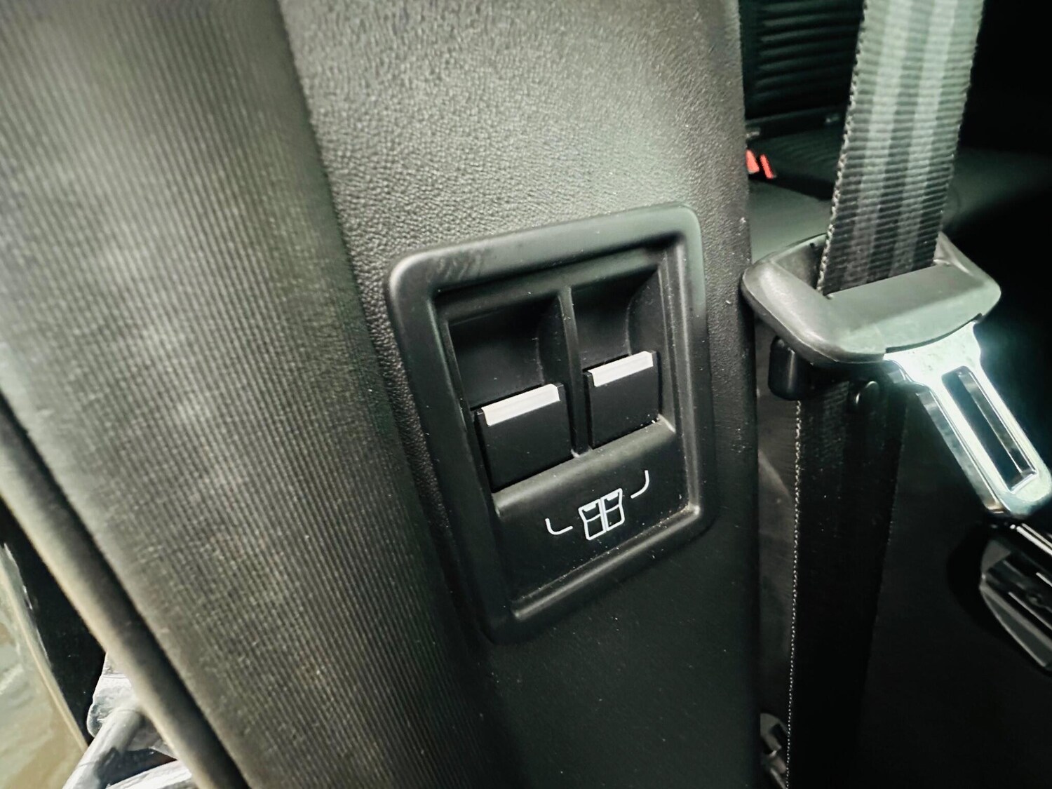 Used Land Rover Discovery 2017 for sale - 76995440: Photo 73