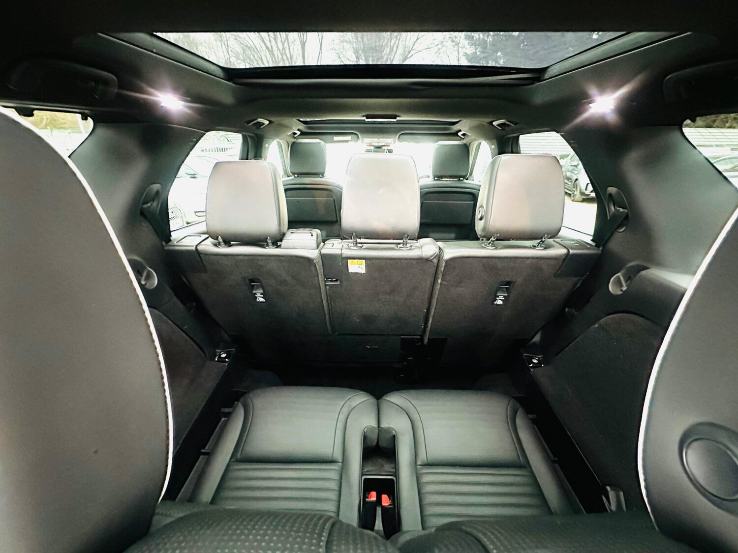 Used Land Rover Discovery 2017 for sale - 76995440: Photo 74