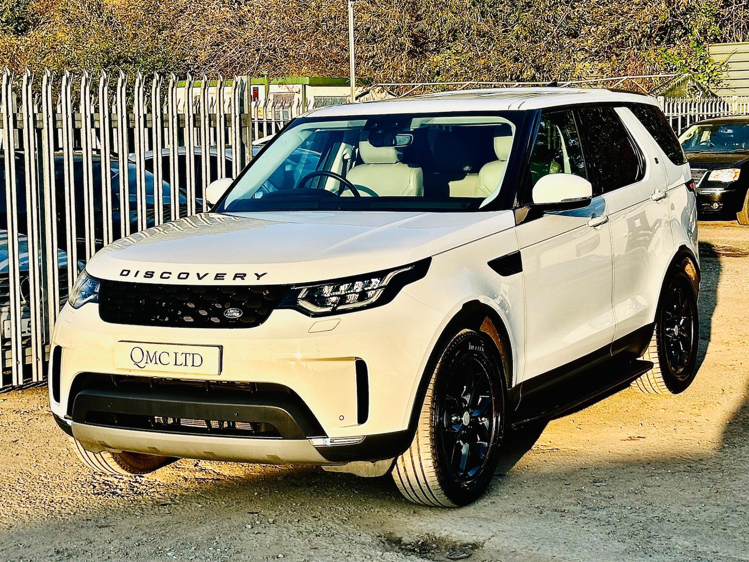 Used Land Rover Discovery 2017 for sale - 75866687: Photo 11