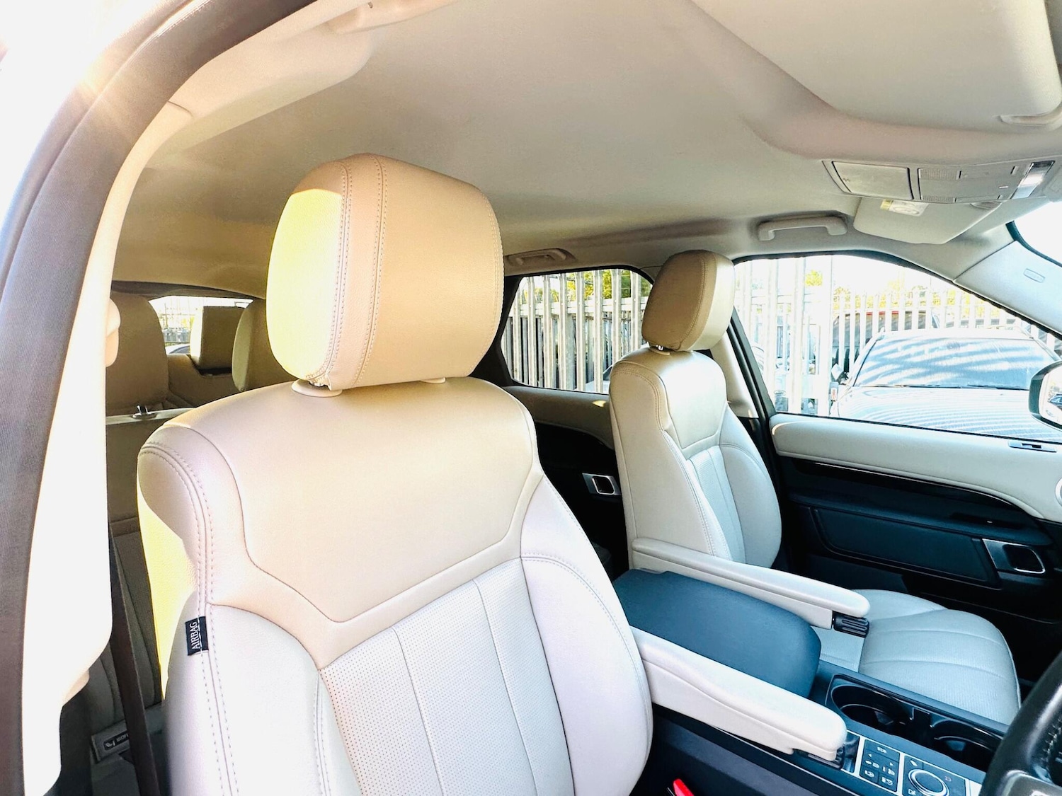 Used Land Rover Discovery 2017 for sale - 75866687: Photo 20