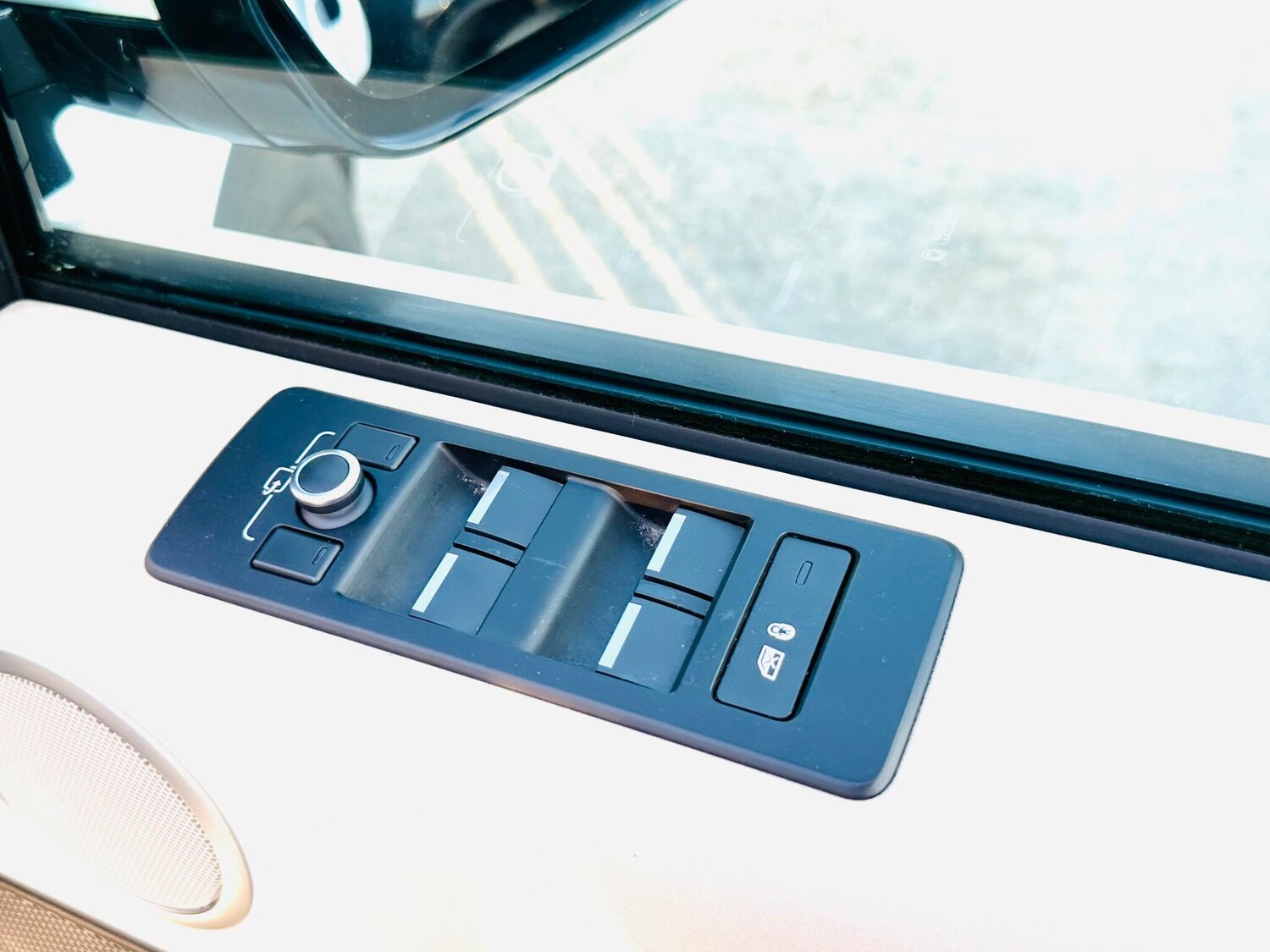 Used Land Rover Discovery 2017 for sale - 75866687: Photo 23