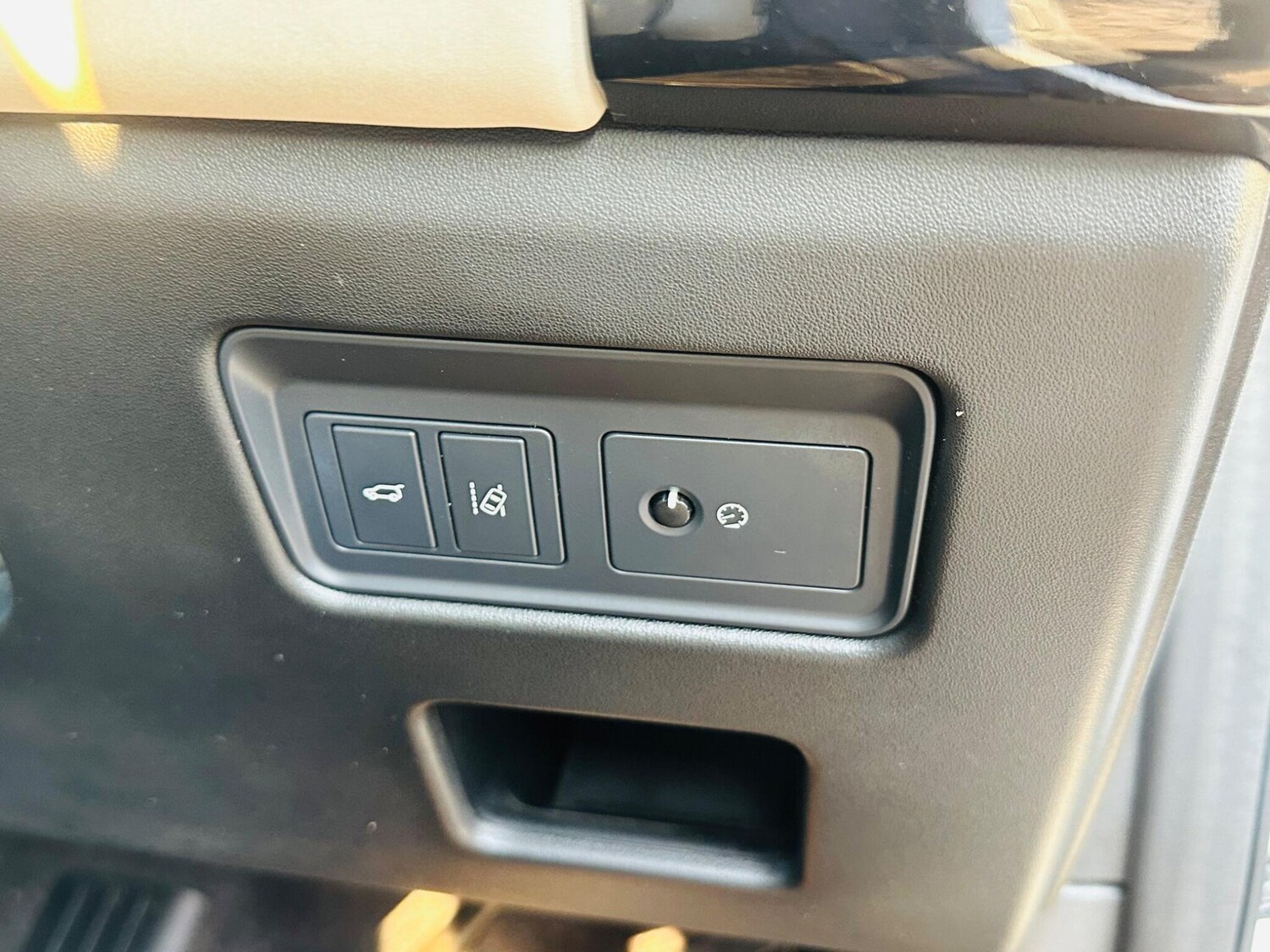 Used Land Rover Discovery 2017 for sale - 75866687: Photo 25