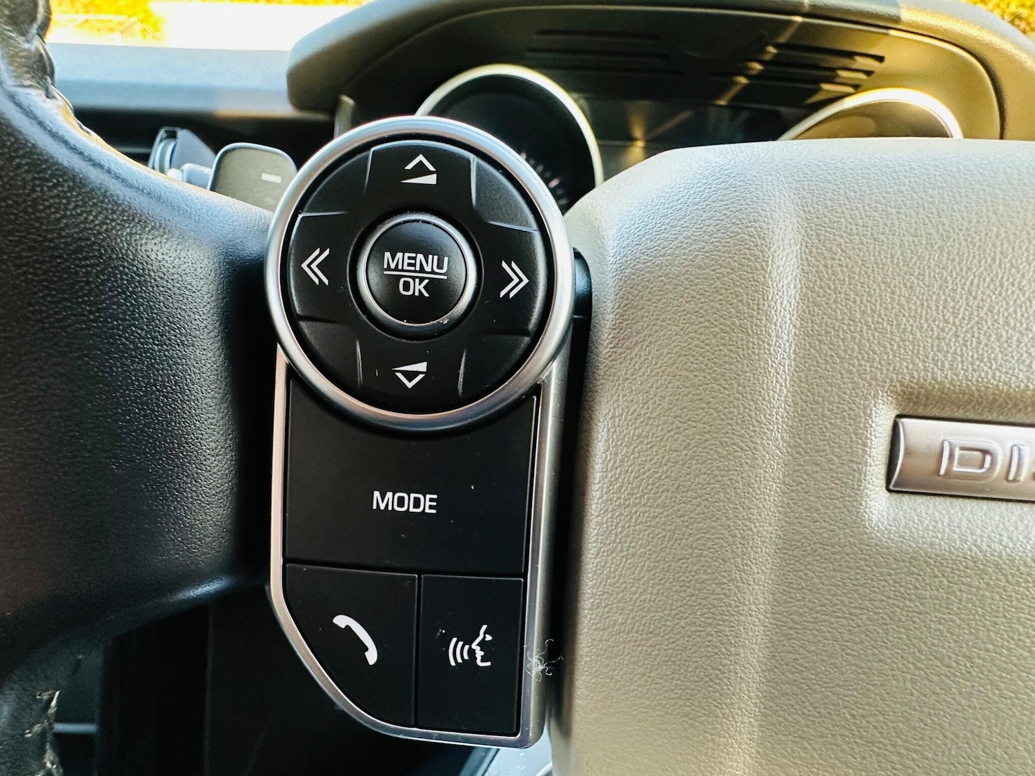 Used Land Rover Discovery 2017 for sale - 75866687: Photo 32