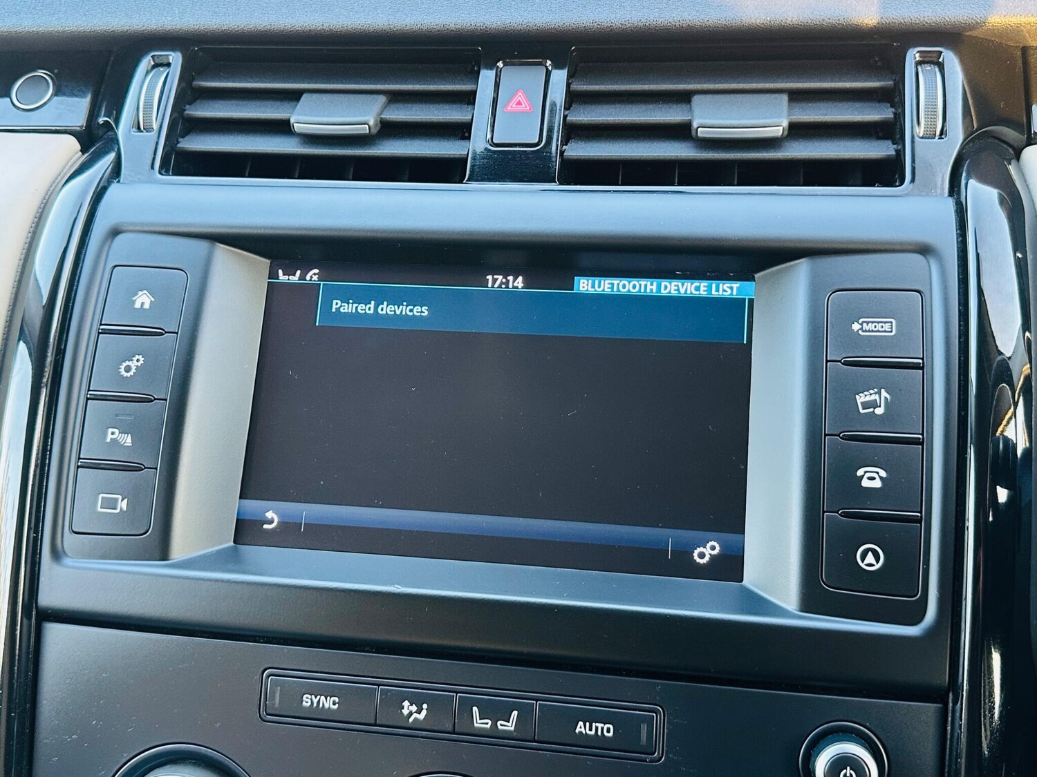 Used Land Rover Discovery 2017 for sale - 75866687: Photo 49