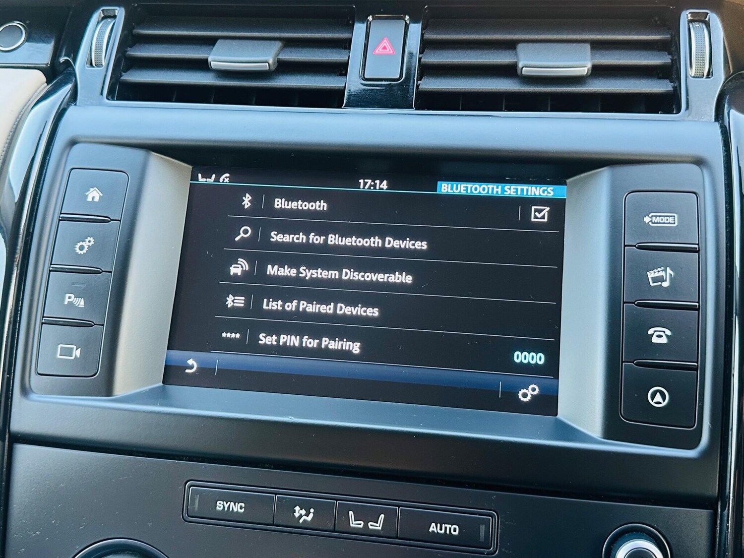 Used Land Rover Discovery 2017 for sale - 75866687: Photo 51