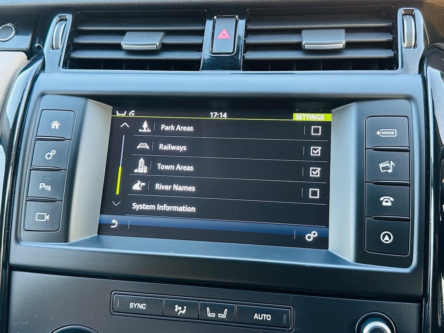 Used Land Rover Discovery 2017 for sale - 75866687: Photo 55