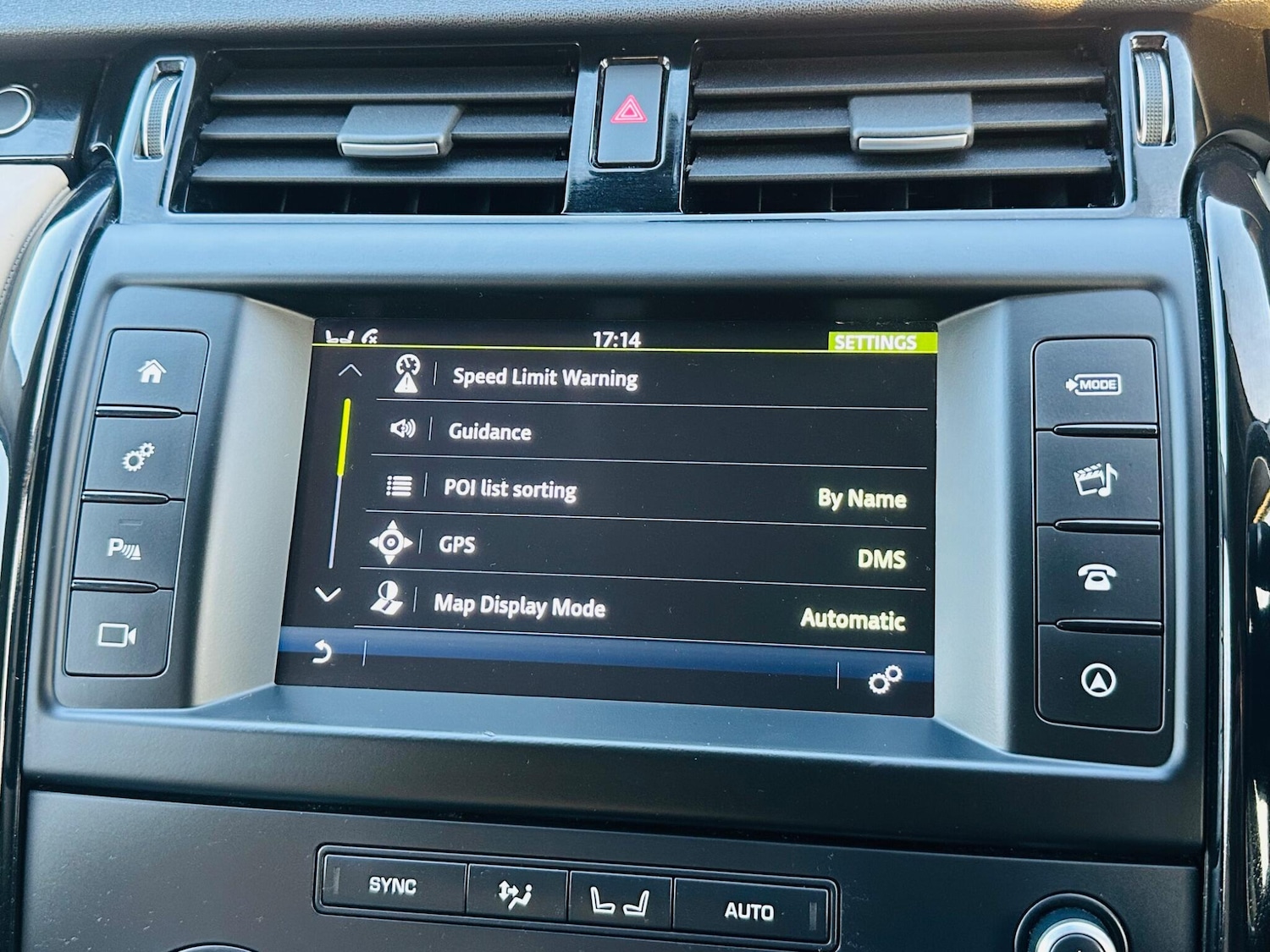 Used Land Rover Discovery 2017 for sale - 75866687: Photo 56