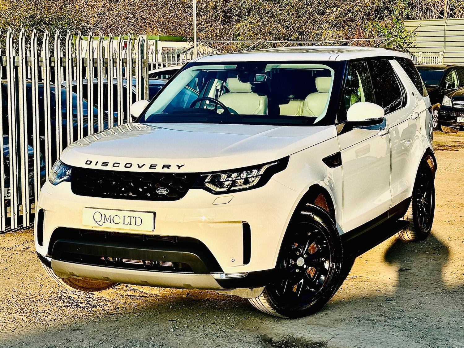 Used Land Rover Discovery 2017 for sale - 75866687: Photo 6