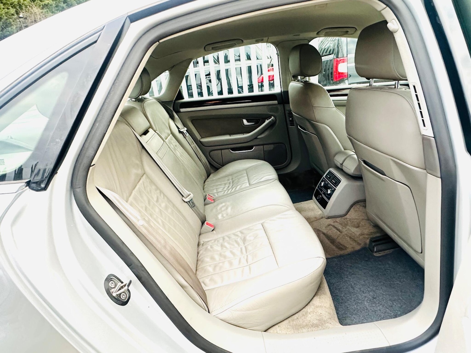 Used Audi A8 2008 for sale - 76671345: Photo 4