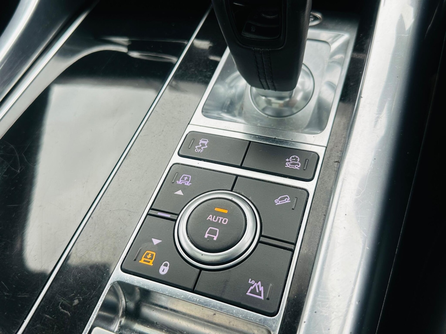 Vehicle 83
