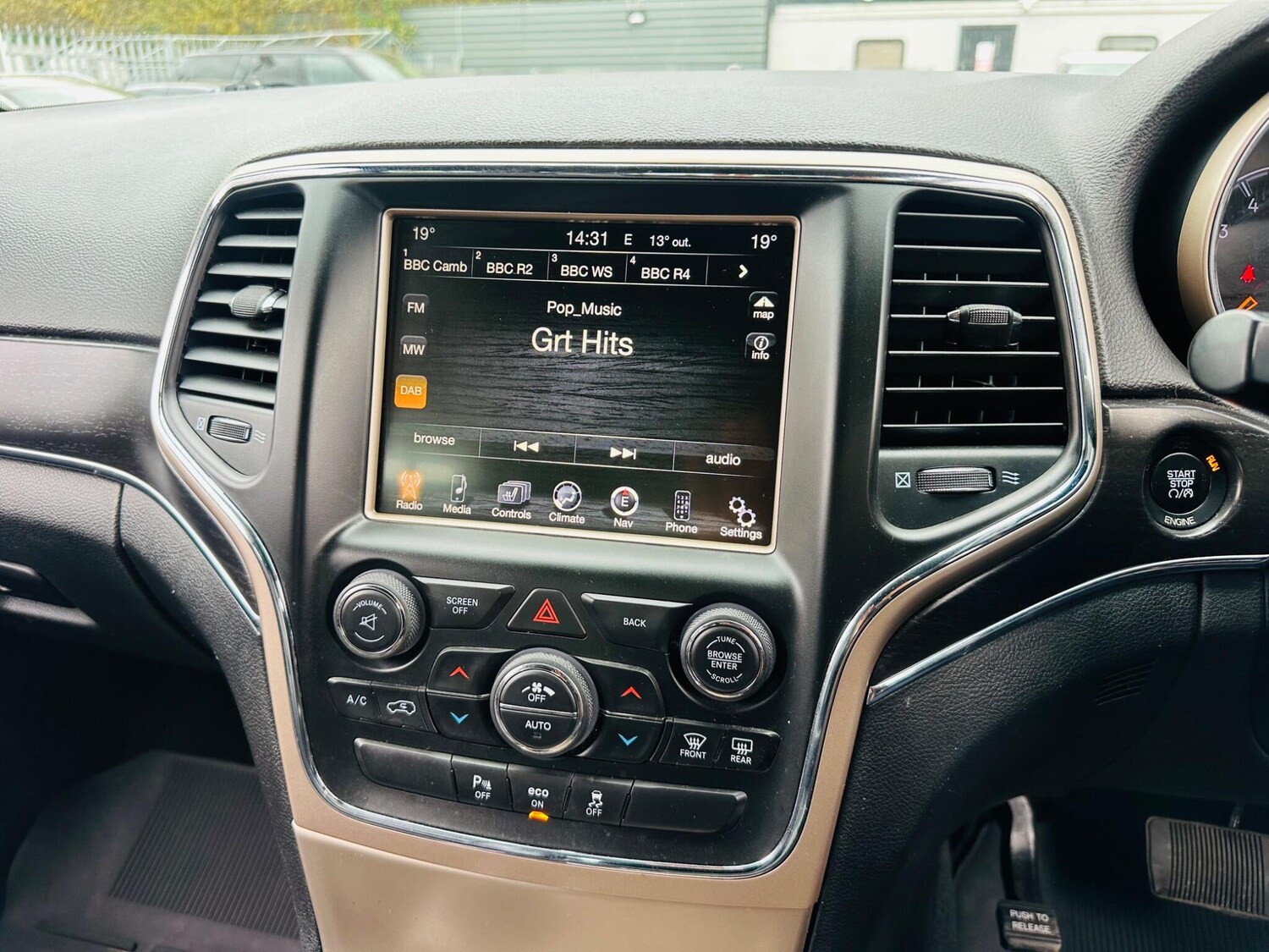 Used Jeep Grand Cherokee 2014 for sale - 77574585: Photo 38