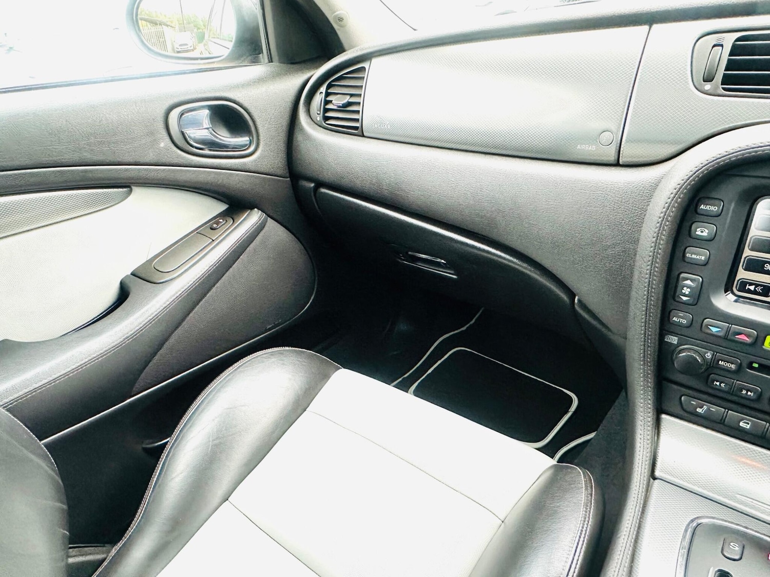 Used Jaguar S-Type 2006 for sale - 76987620: Photo 37