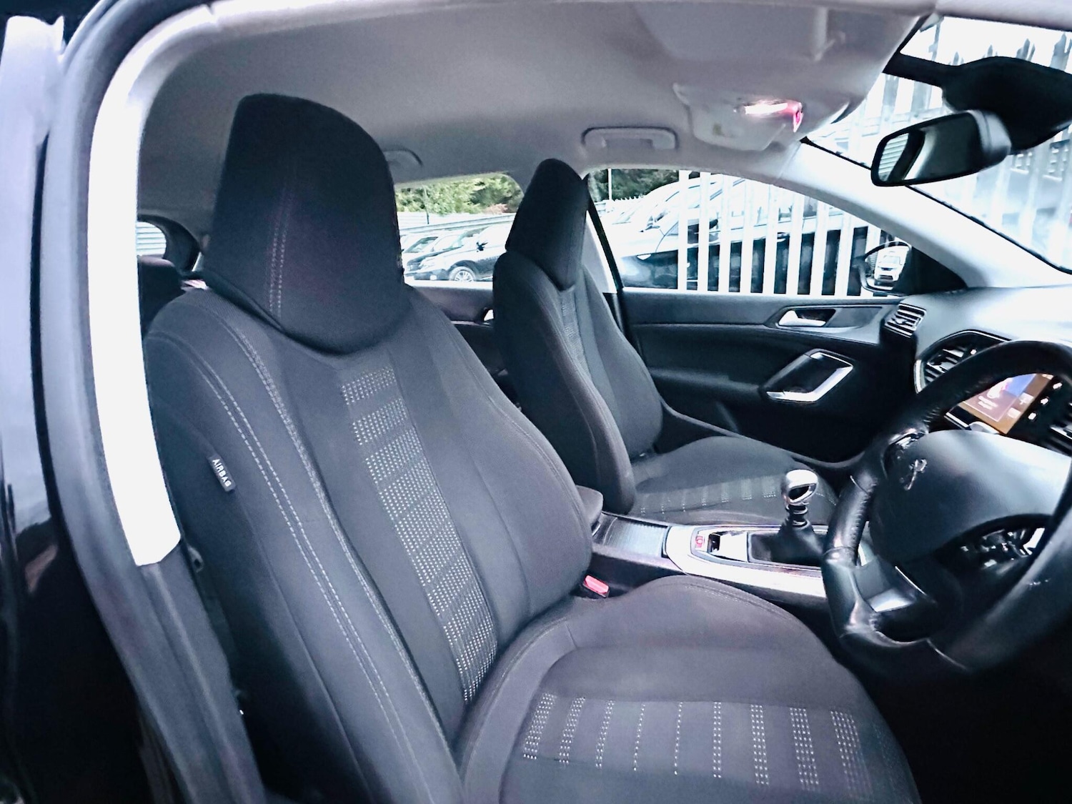 Used Peugeot 308 2016 for sale - 76175511: Photo 14