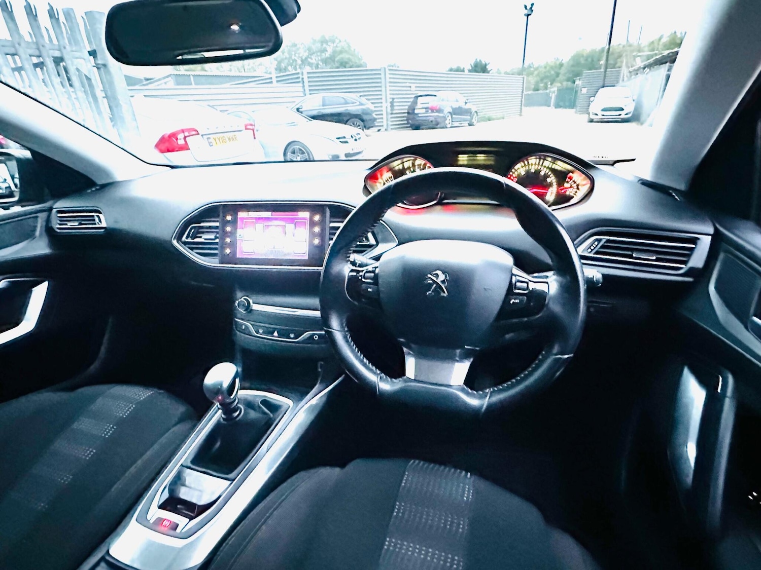 Used Peugeot 308 2016 for sale - 76175511: Photo 18