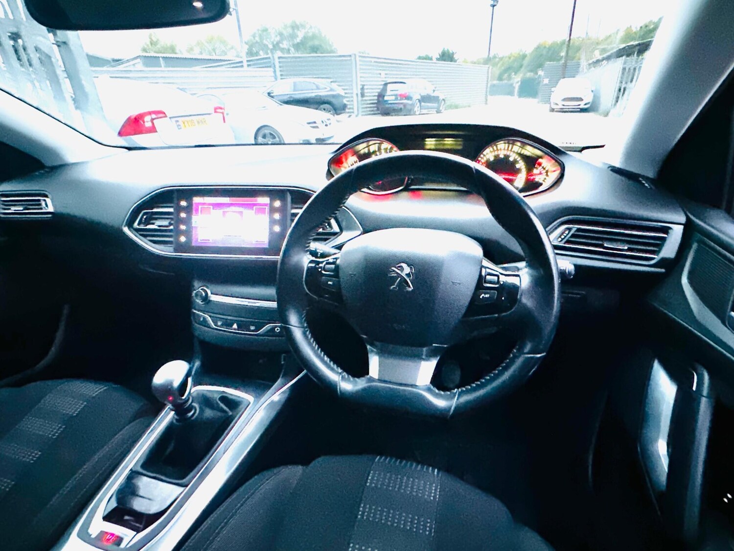 Used Peugeot 308 2016 for sale - 76175511: Photo 19