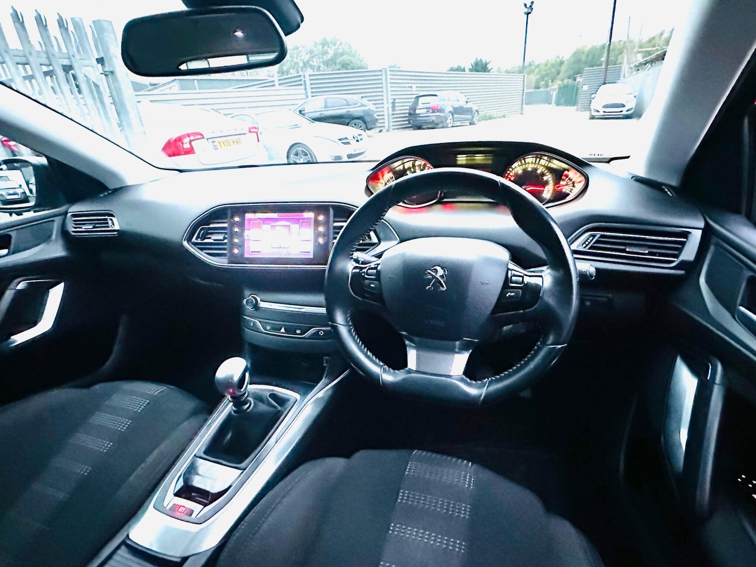 Used Peugeot 308 2016 for sale - 76175511: Photo 20