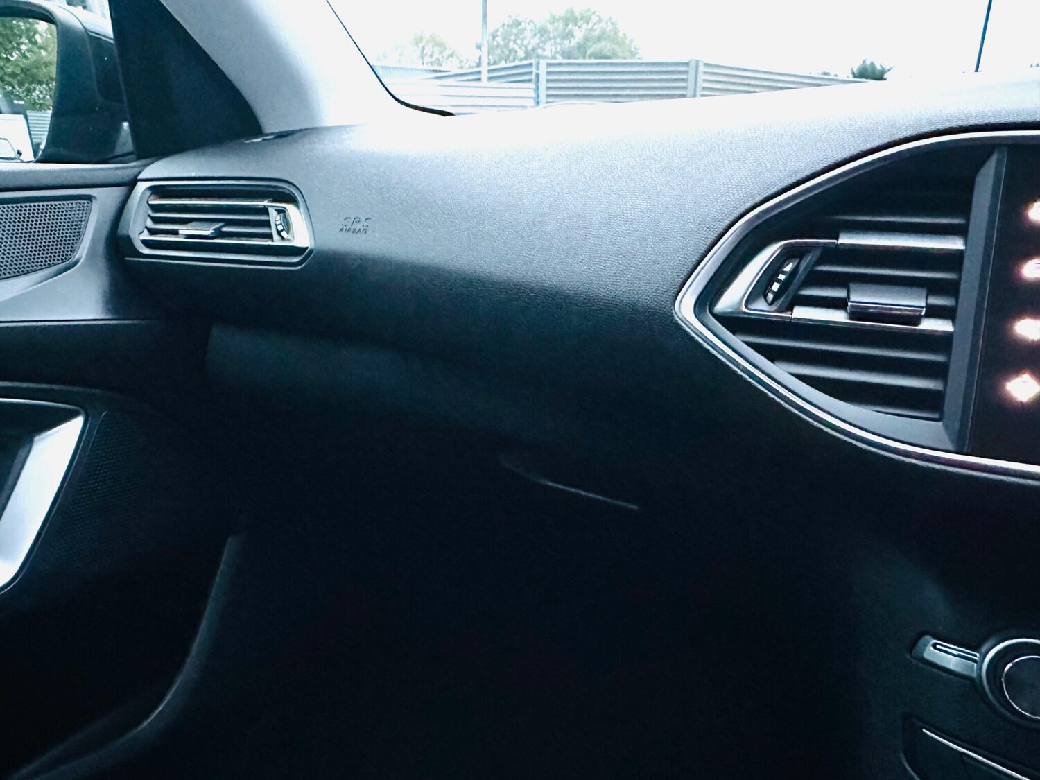 Used Peugeot 308 2016 for sale - 76175511: Photo 44