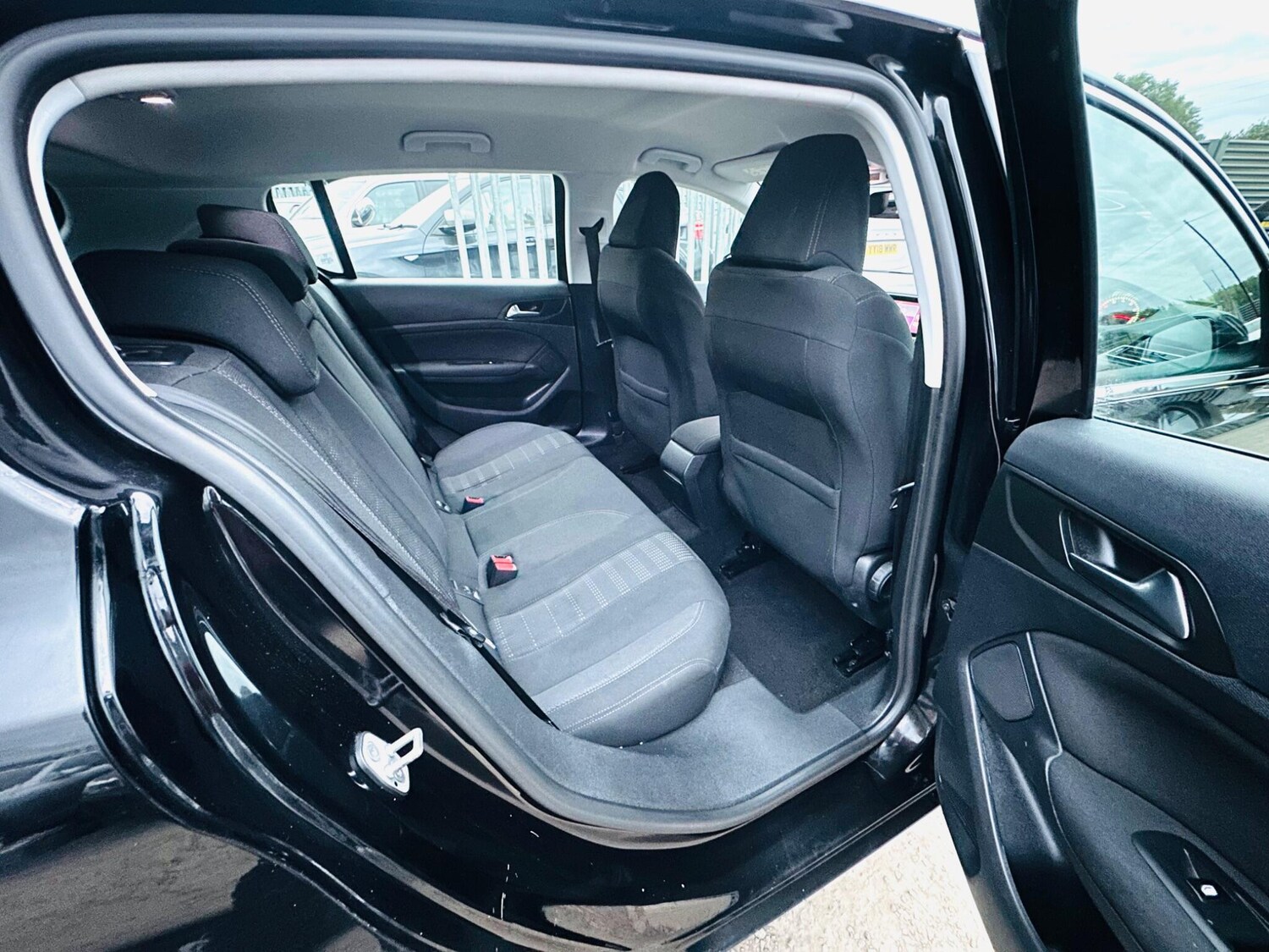 Used Peugeot 308 2016 for sale - 76175511: Photo 49