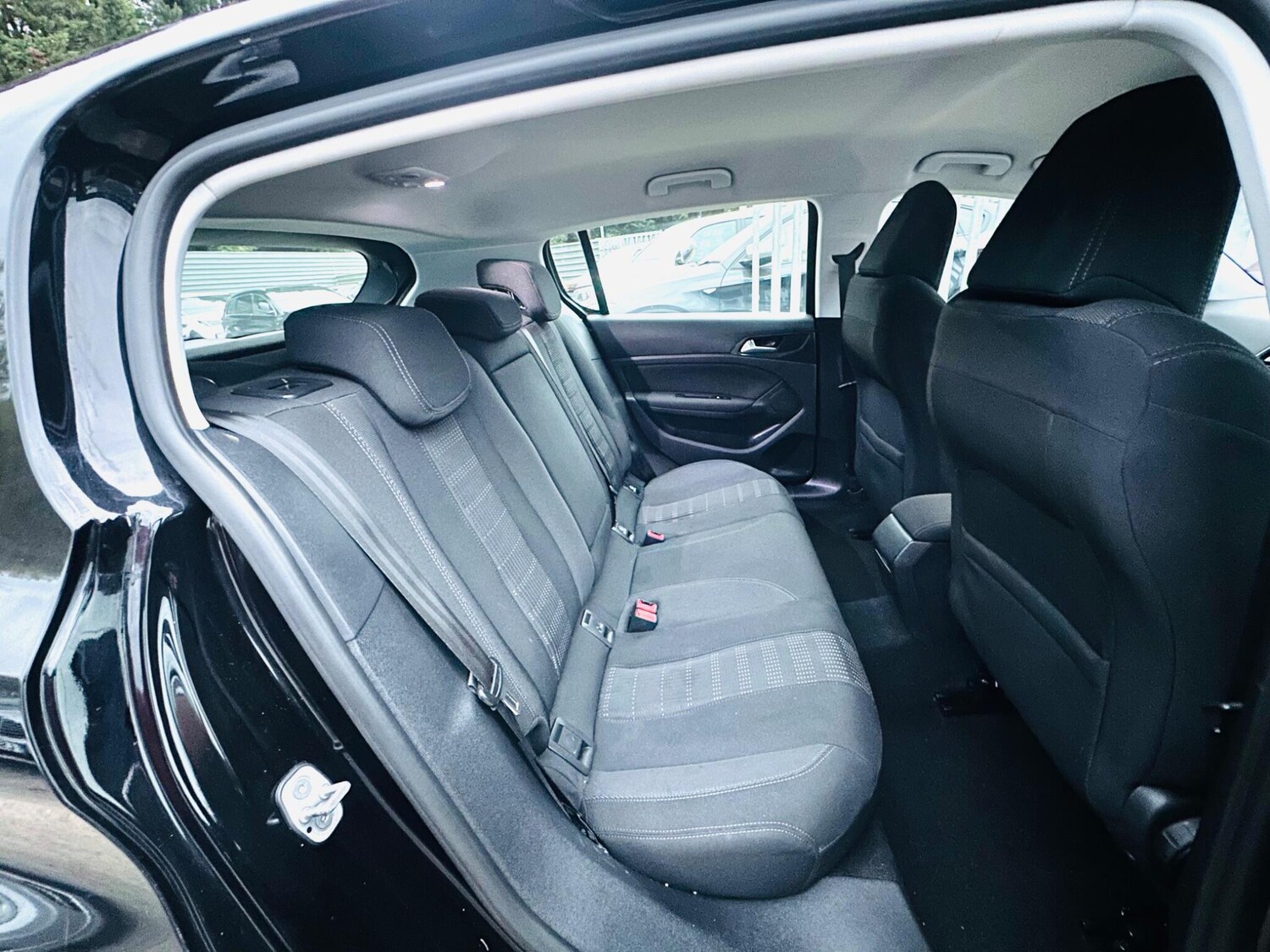 Used Peugeot 308 2016 for sale - 76175511: Photo 50