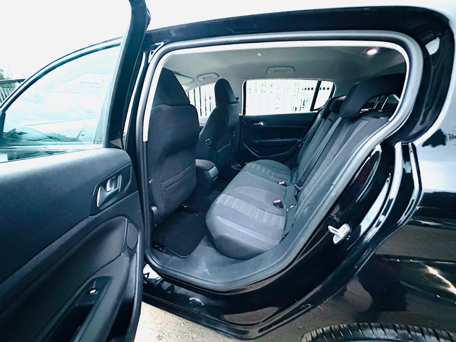 Used Peugeot 308 2016 for sale - 76175511: Photo 51