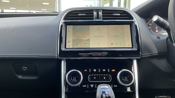 Used Jaguar XE 2023 for sale - 75580963: Photo 14