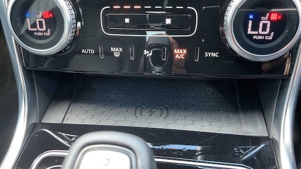 Used Jaguar XE 2023 for sale - 75580963: Photo 30