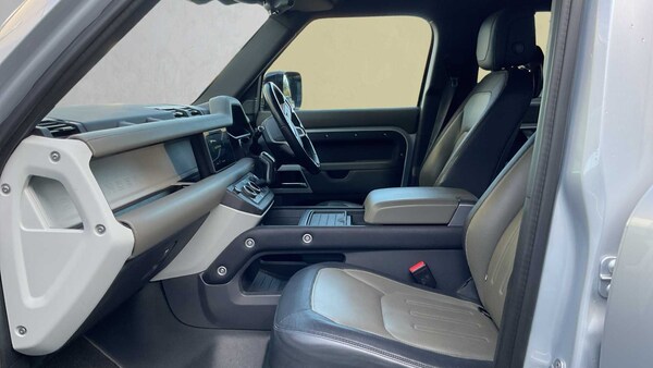Used Land Rover Defender 2021 for sale - 75216716: Photo 3