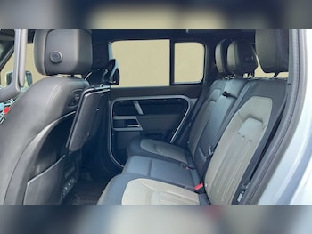 Used Land Rover Defender 2021 for sale - 75216716: Photo