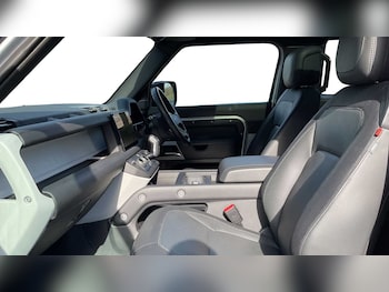 Used Land Rover Defender 2022 for sale - 75217770: Photo
