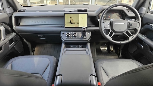 Used Land Rover Defender 90 2024 for sale - 75217630: Photo 14