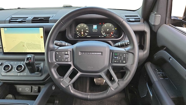 Used Land Rover Defender 90 2024 for sale - 75217630: Photo 15