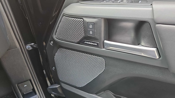 Used Land Rover Defender 90 2024 for sale - 75217630: Photo 24