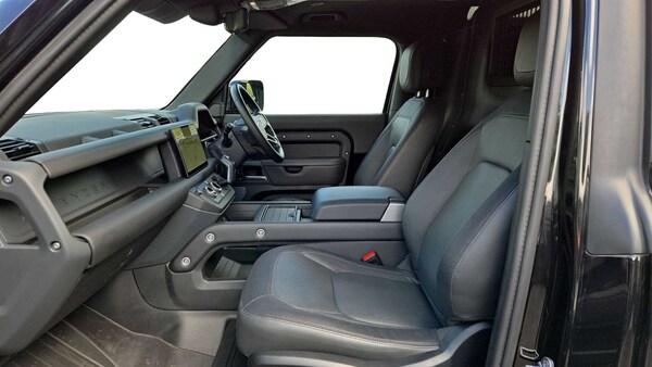 Used Land Rover Defender 90 2024 for sale - 75217630: Photo 3