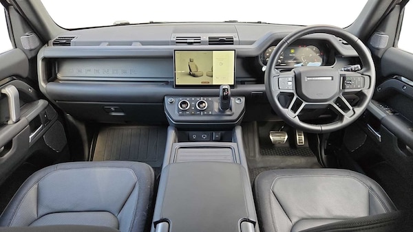 Used Land Rover Defender 90 2024 for sale - 75217630: Photo 9